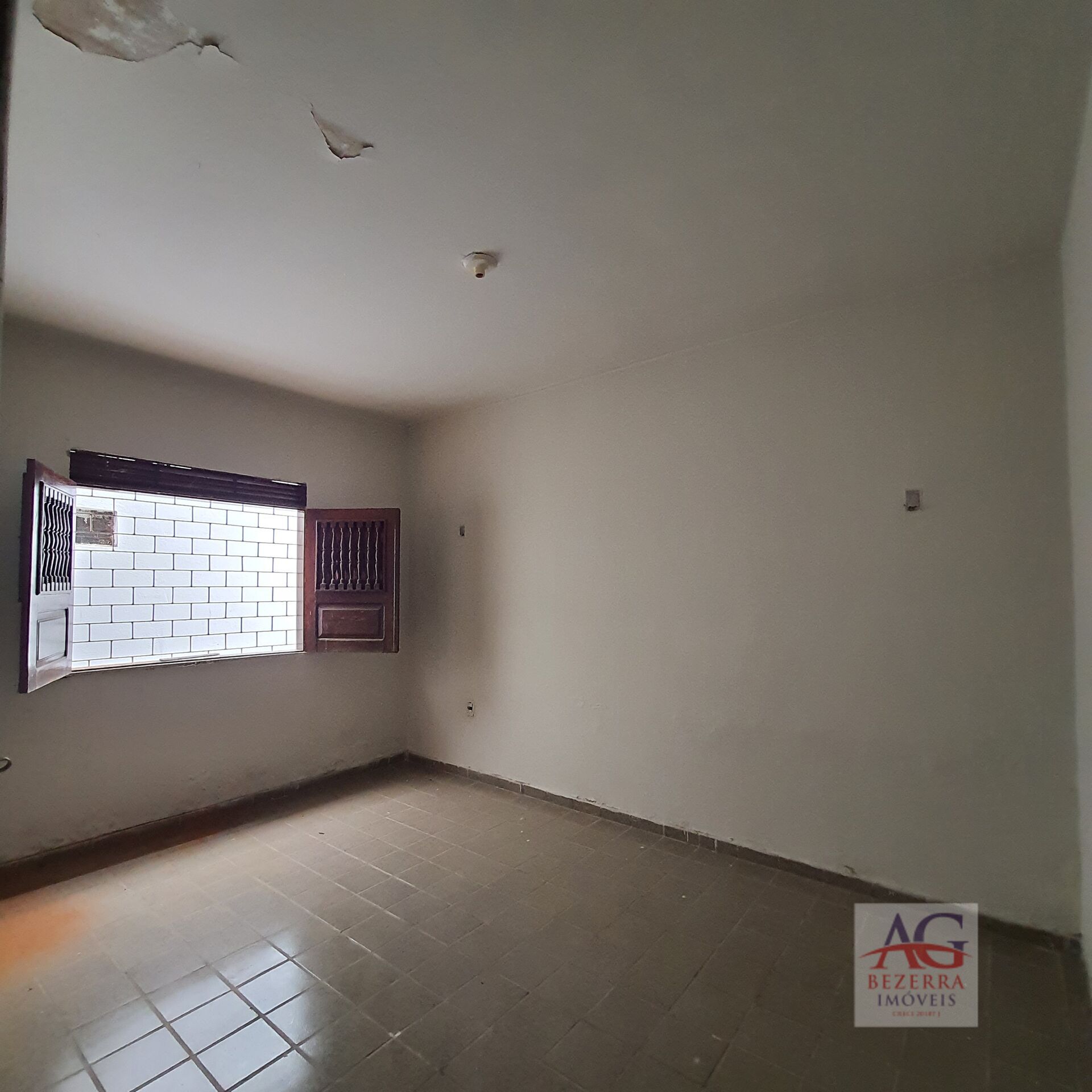 Casa à venda com 7 quartos, 253m² - Foto 21