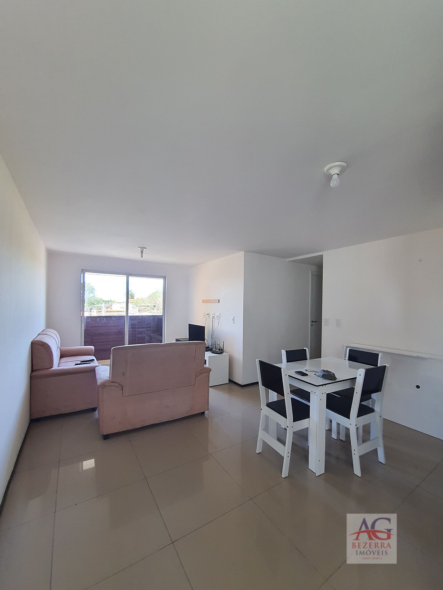 Apartamento à venda com 3 quartos, 90m² - Foto 4