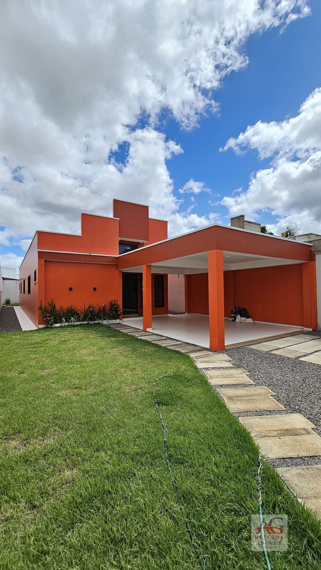 Casa para alugar com 3 quartos, 163m² - Foto 1