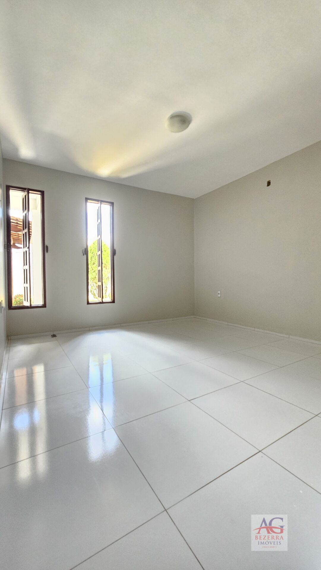Casa à venda com 3 quartos, 115m² - Foto 9