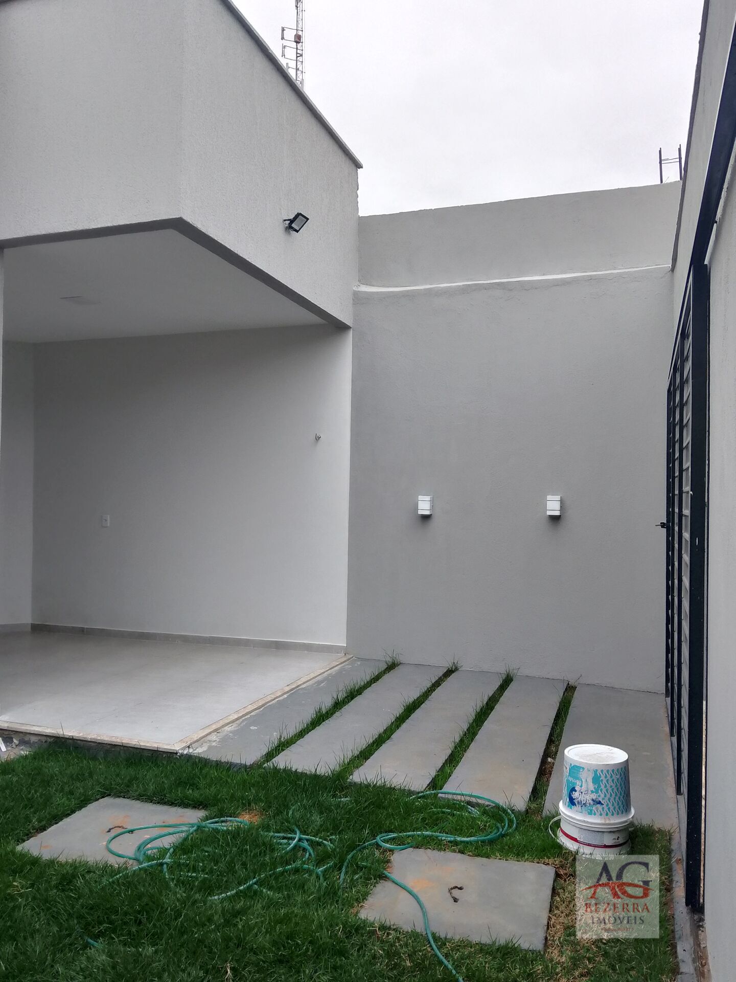 Casa à venda com 3 quartos, 86m² - Foto 3