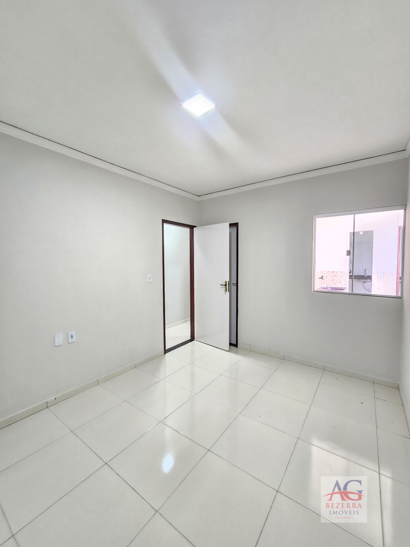 Casa à venda com 3 quartos, 118m² - Foto 13