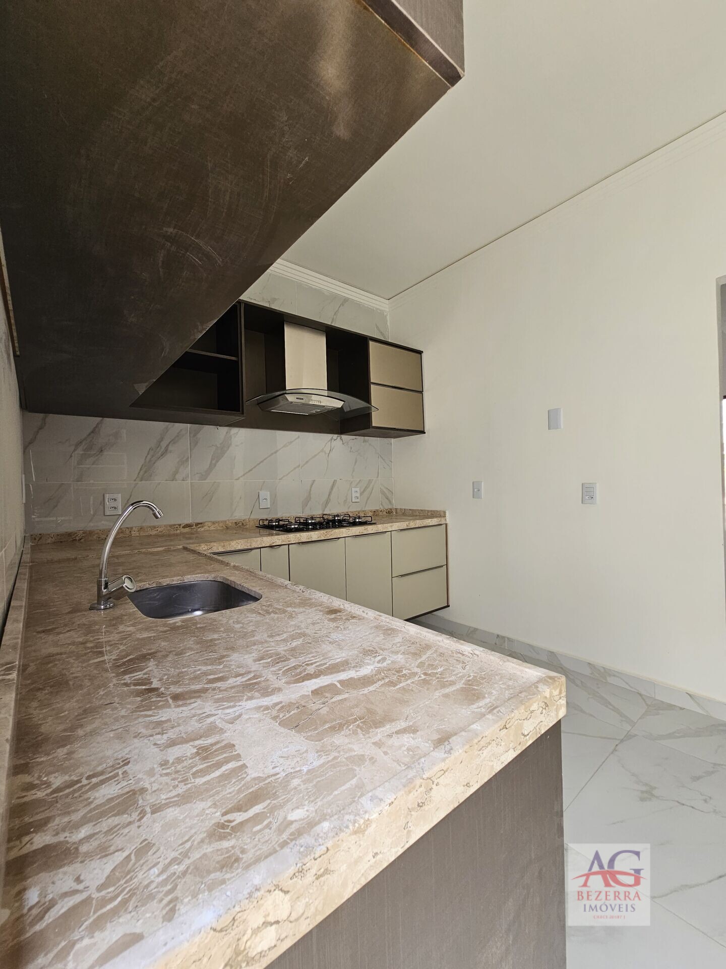 Casa à venda com 3 quartos, 136m² - Foto 18