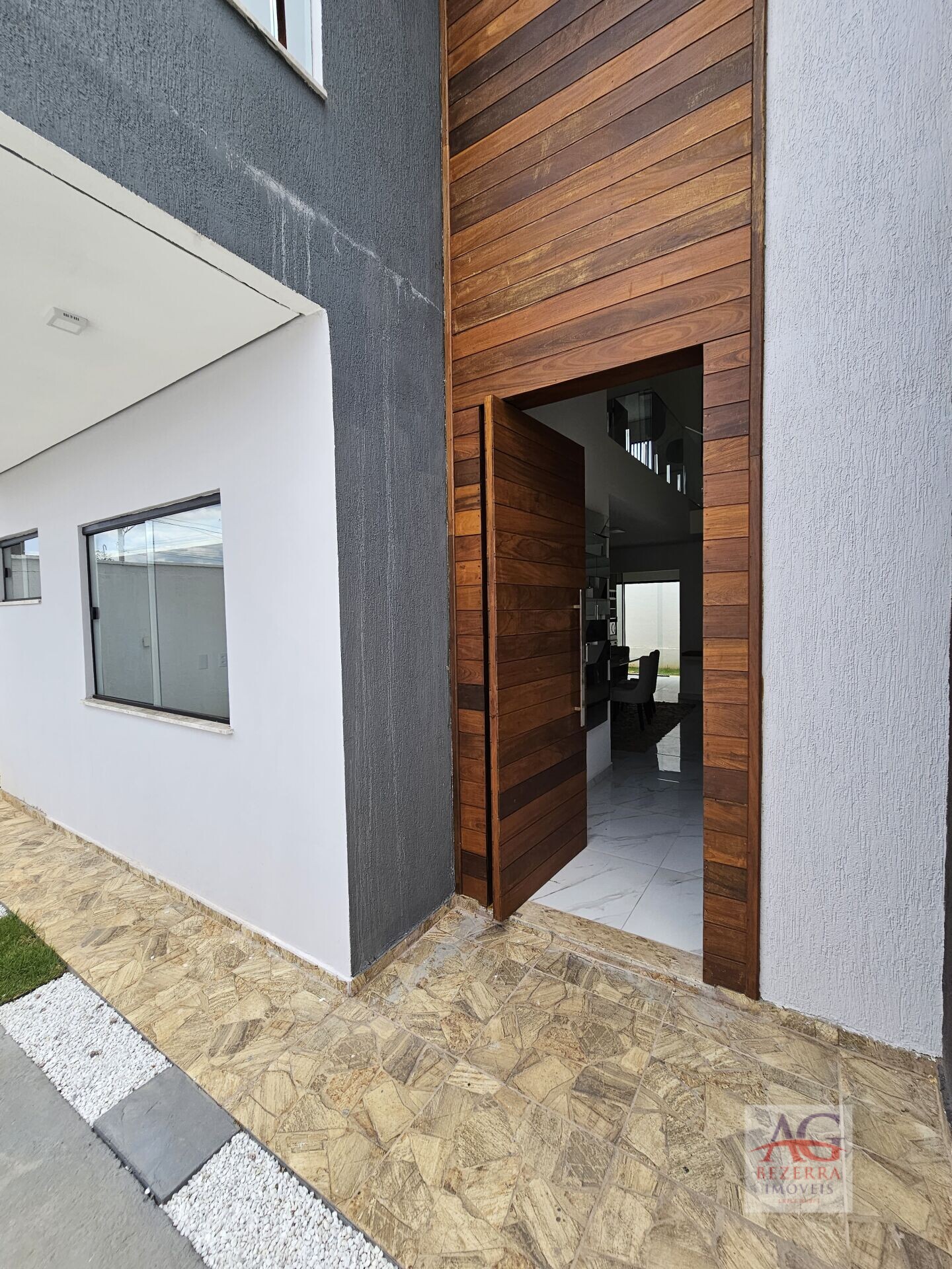 Casa à venda com 3 quartos, 136m² - Foto 3