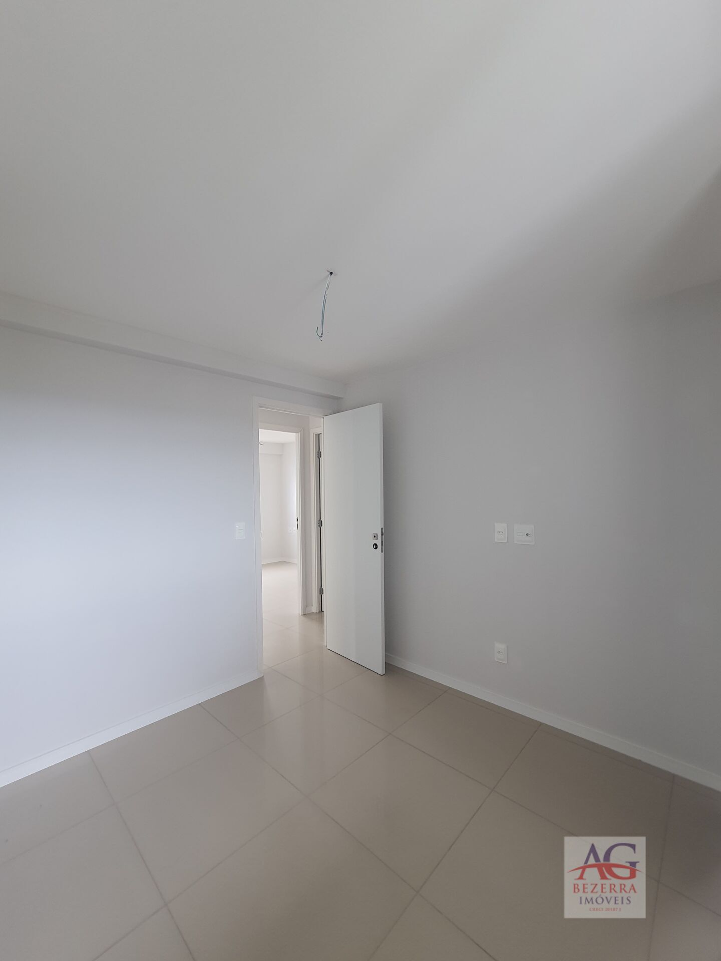 Apartamento à venda com 3 quartos, 97m² - Foto 15