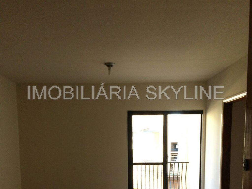 Apartamento à venda com 2 quartos, 86m² - Foto 3