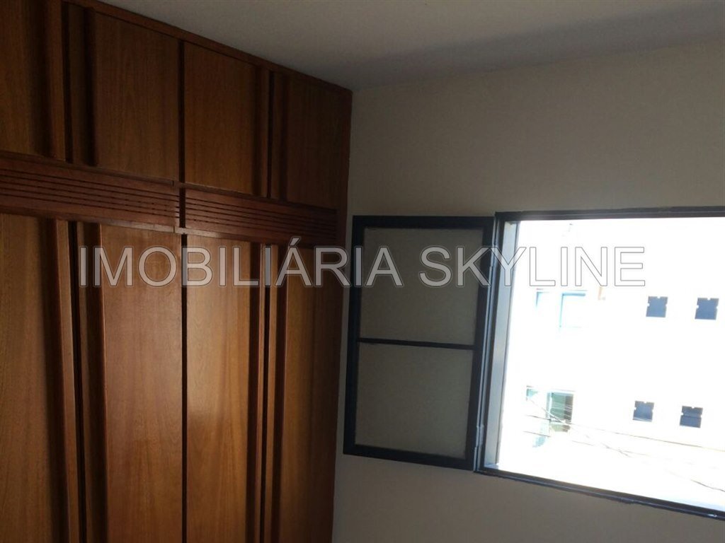 Apartamento à venda com 2 quartos, 86m² - Foto 2