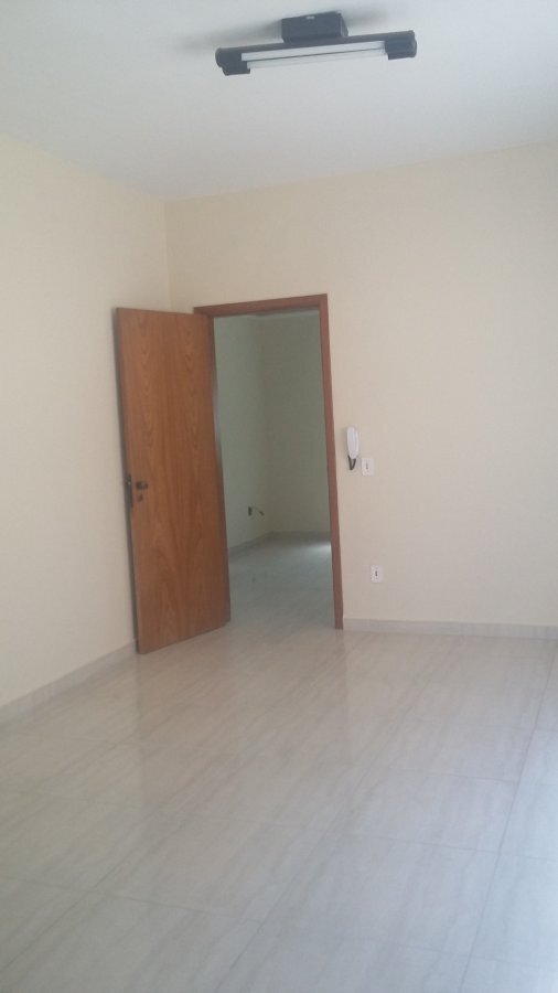 Casa à venda com 3 quartos, 360m² - Foto 18