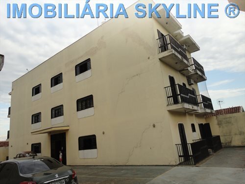 Apartamento à venda com 2 quartos, 65m² - Foto 2