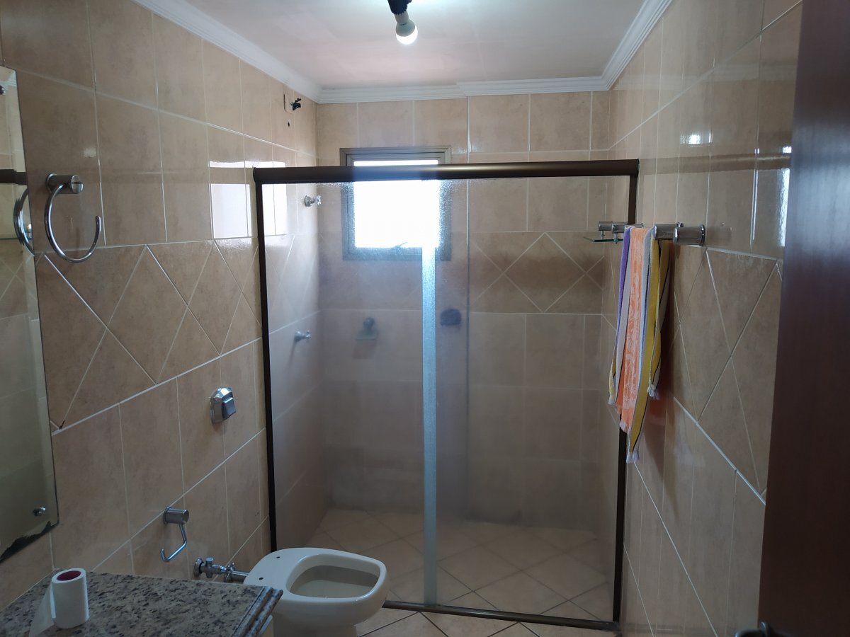 Apartamento à venda com 3 quartos, 130m² - Foto 17