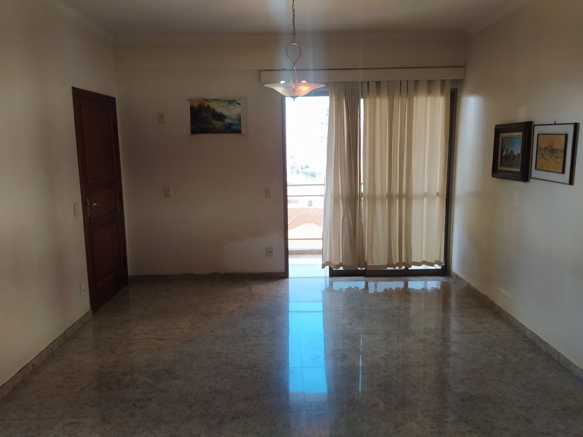 Apartamento à venda com 3 quartos, 130m² - Foto 9