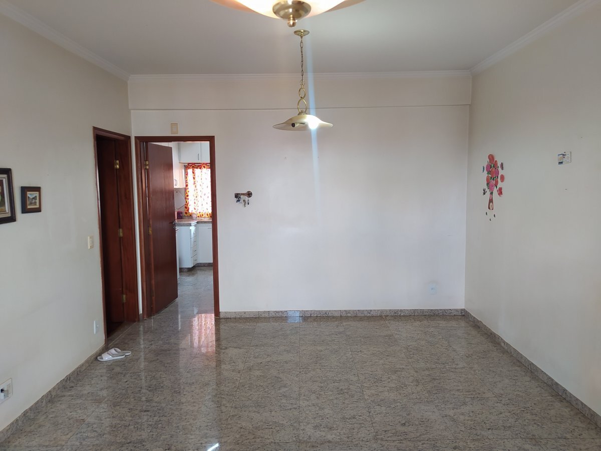 Apartamento à venda com 3 quartos, 130m² - Foto 8