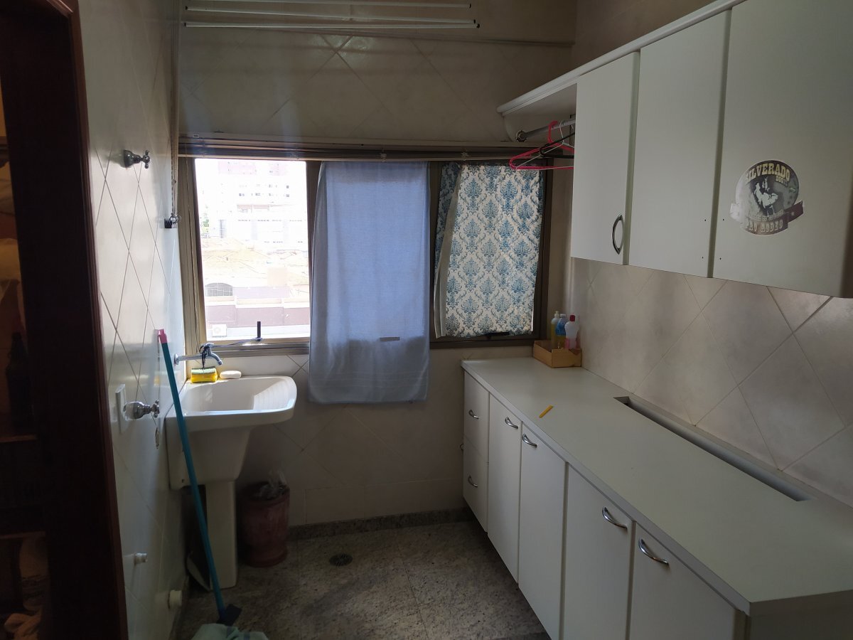 Apartamento à venda com 3 quartos, 130m² - Foto 14