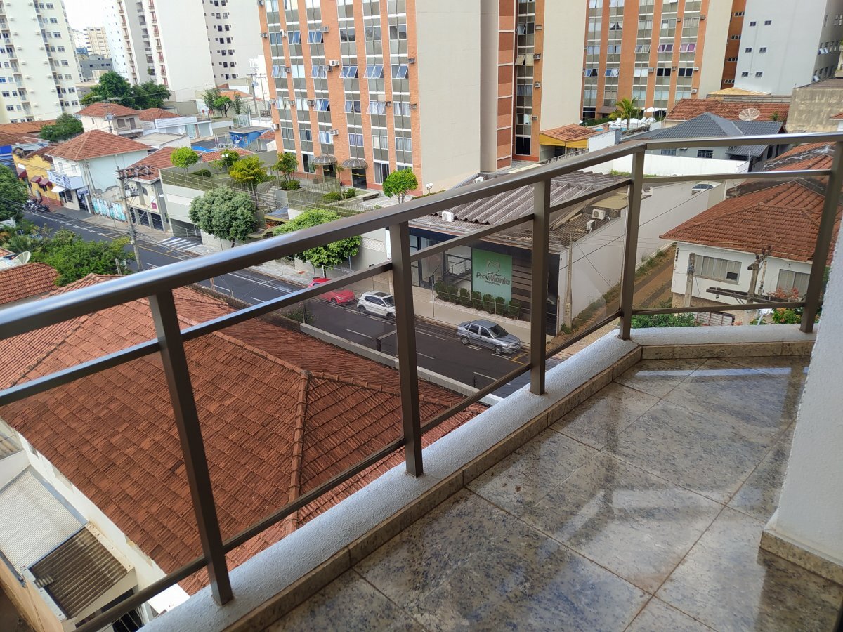 Apartamento à venda com 3 quartos, 130m² - Foto 25