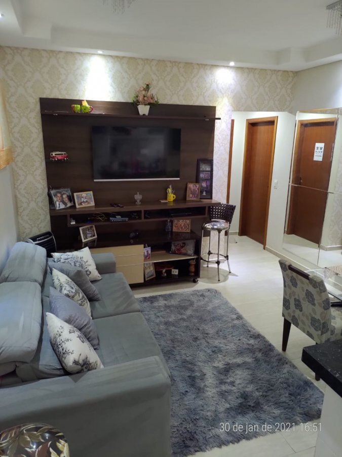 Apartamento à venda com 2 quartos, 60m² - Foto 1