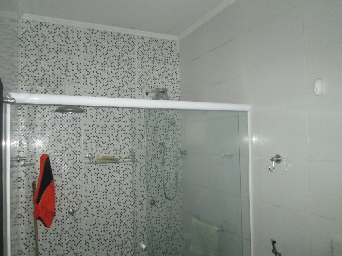 Casa à venda com 3 quartos, 250m² - Foto 24