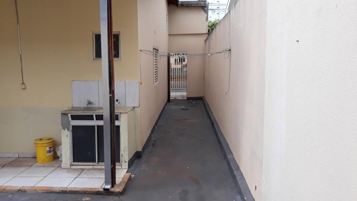 Casa à venda com 3 quartos, 200m² - Foto 29