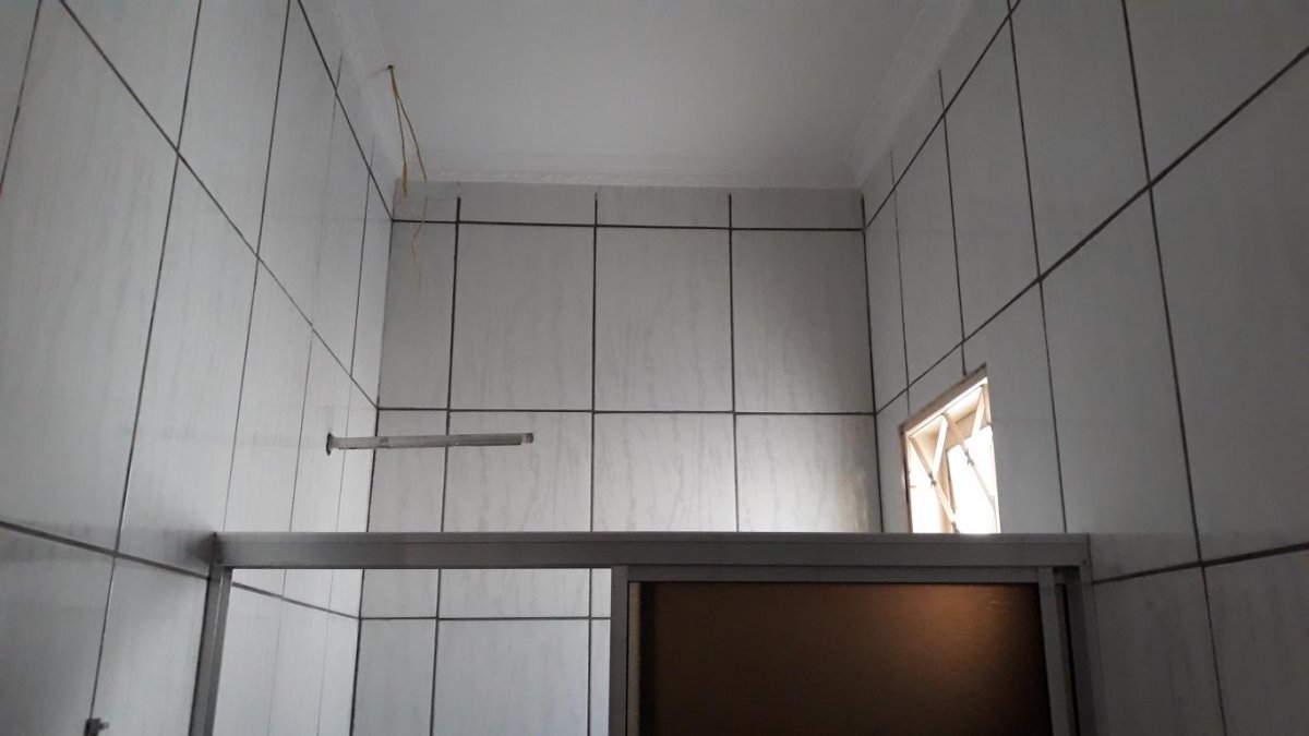 Casa à venda com 3 quartos, 200m² - Foto 15