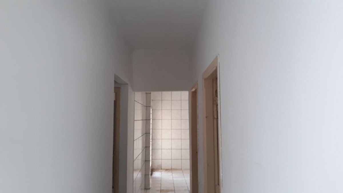 Casa à venda com 3 quartos, 200m² - Foto 11