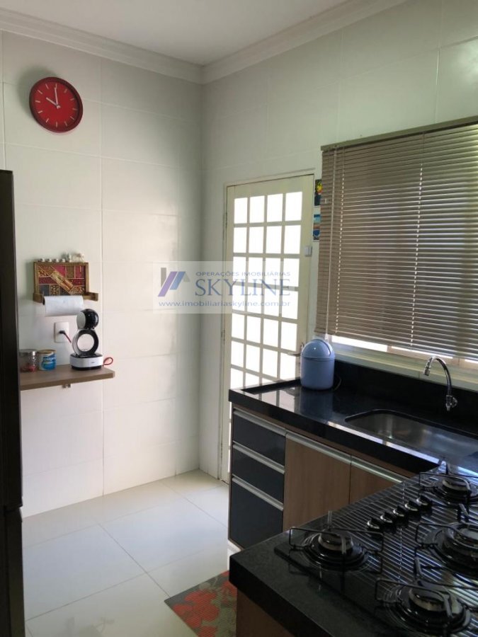 Casa à venda com 2 quartos, 200m² - Foto 25