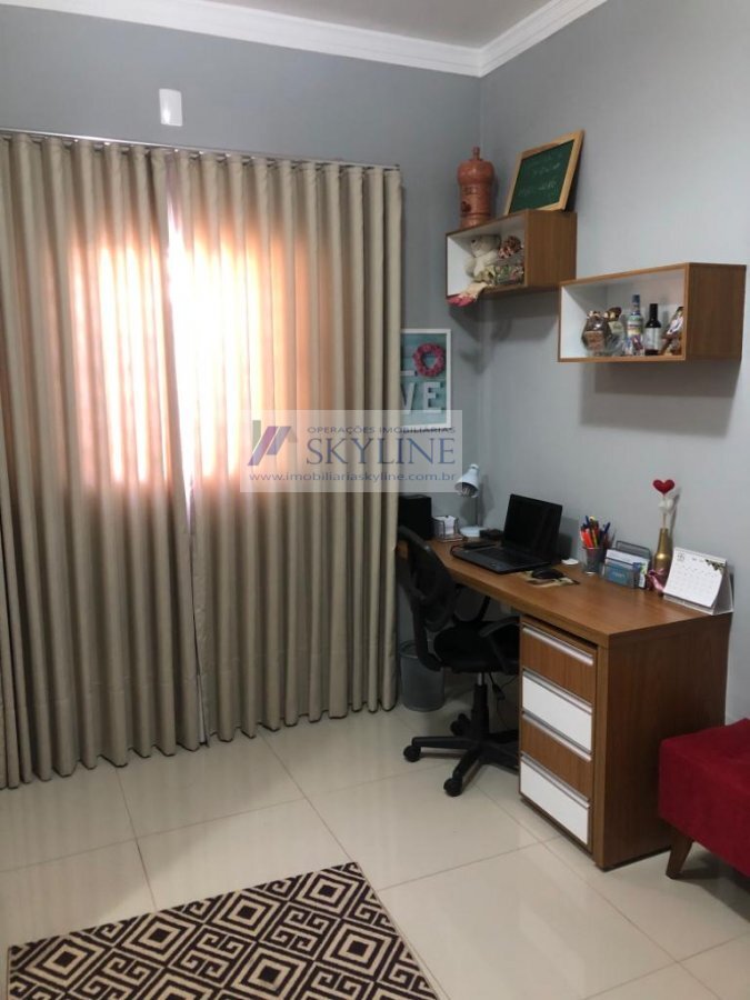 Casa à venda com 2 quartos, 200m² - Foto 8