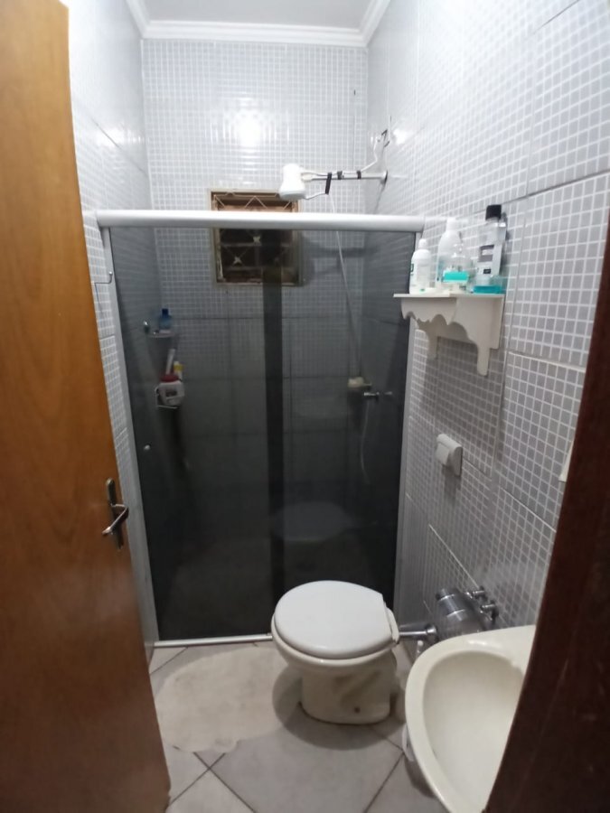 Casa à venda com 2 quartos, 200m² - Foto 6