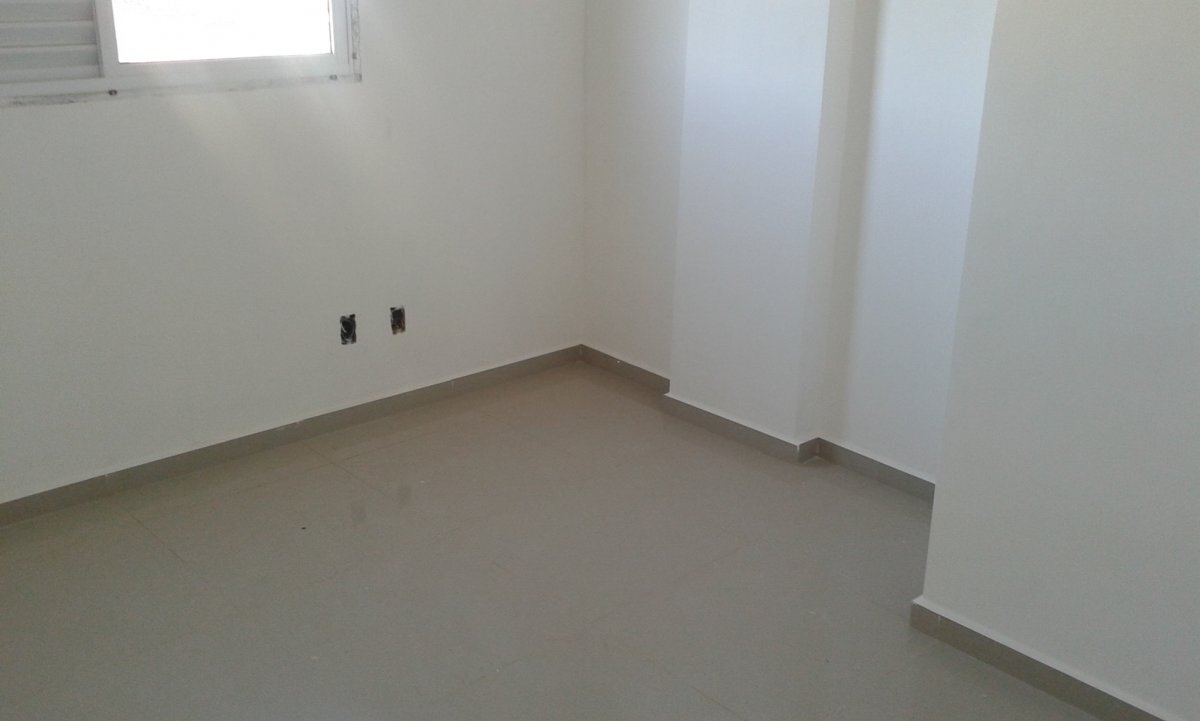 Apartamento à venda com 3 quartos - Foto 8