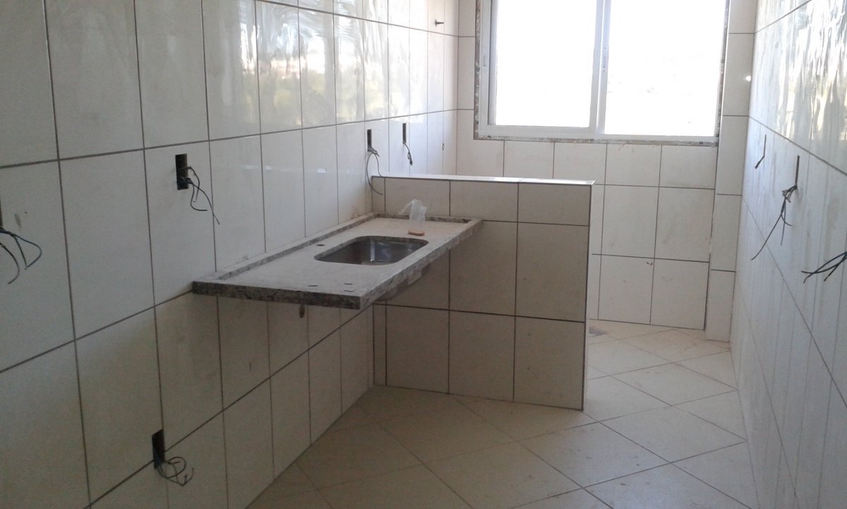 Apartamento à venda com 3 quartos - Foto 2