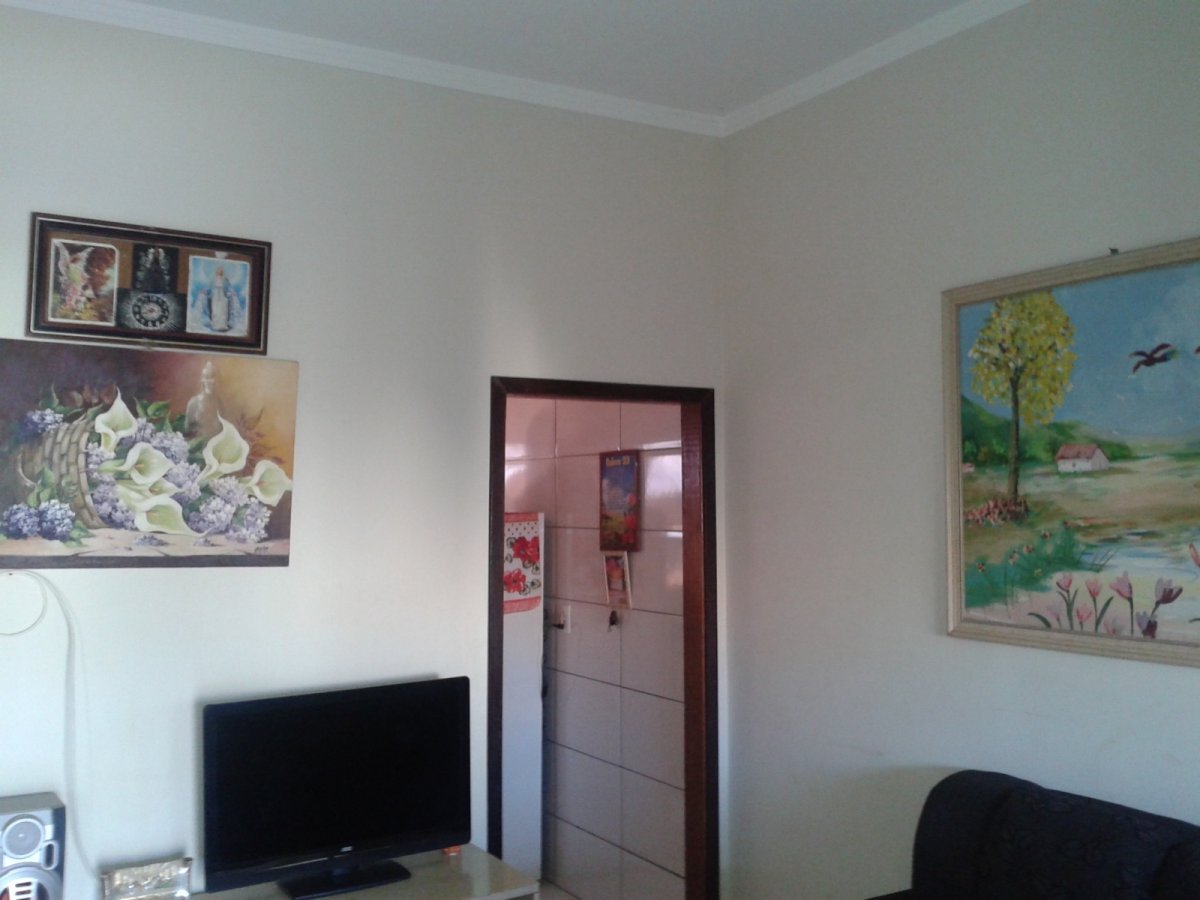 Casa à venda com 2 quartos, 200m² - Foto 7