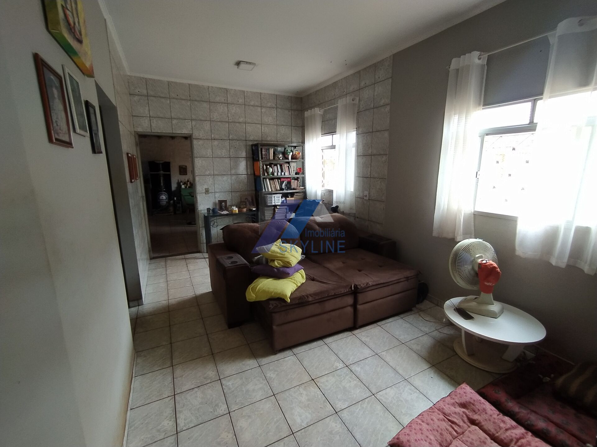 Casa à venda com 3 quartos, 100m² - Foto 3