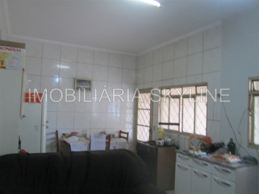 Casa à venda com 2 quartos, 216m² - Foto 13