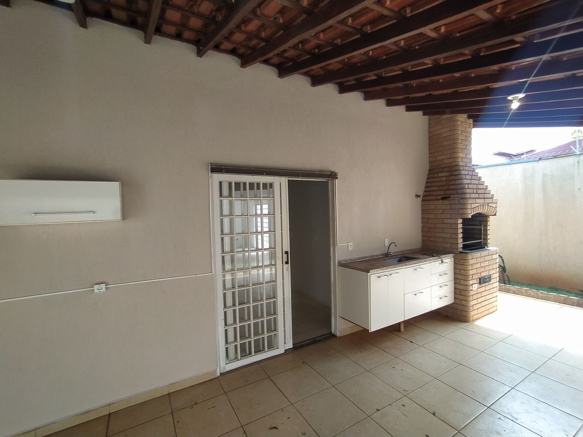 Casa à venda com 3 quartos, 300m² - Foto 12