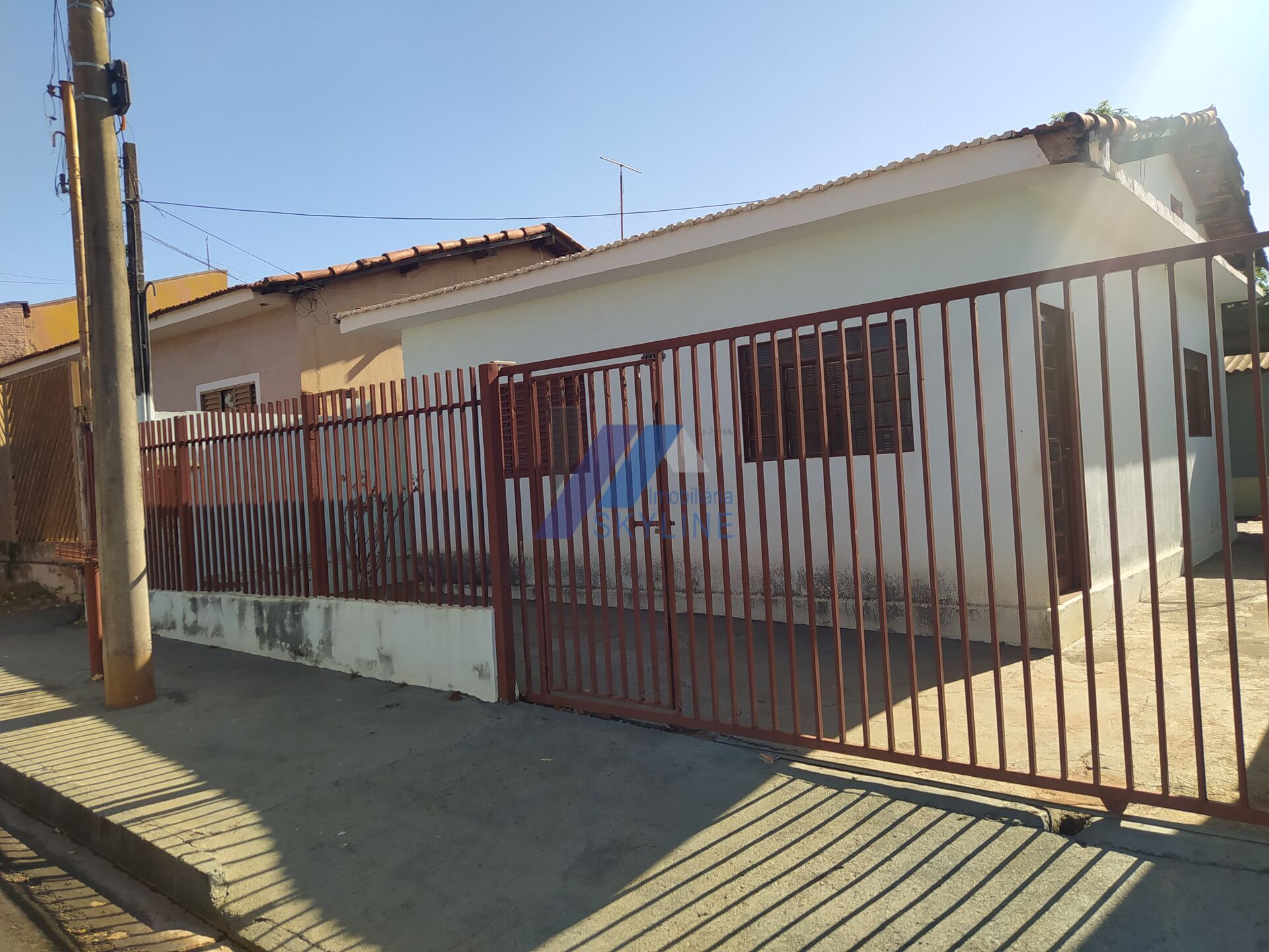 Casa à venda com 2 quartos, 80m² - Foto 2