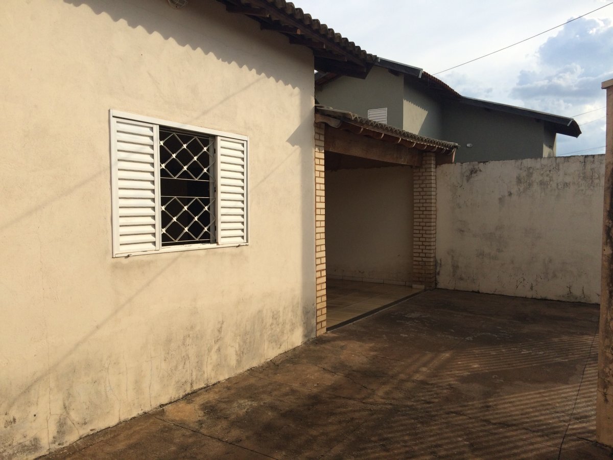 Casa à venda com 3 quartos, 200m² - Foto 3