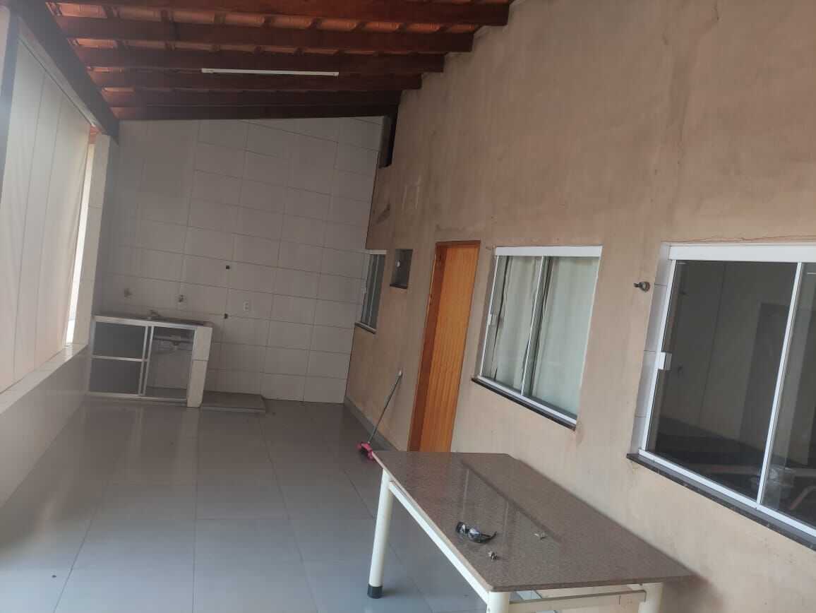 Casa à venda com 1 quarto, 84m² - Foto 3