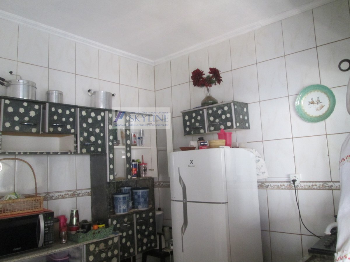 Casa à venda com 3 quartos, 200m² - Foto 26