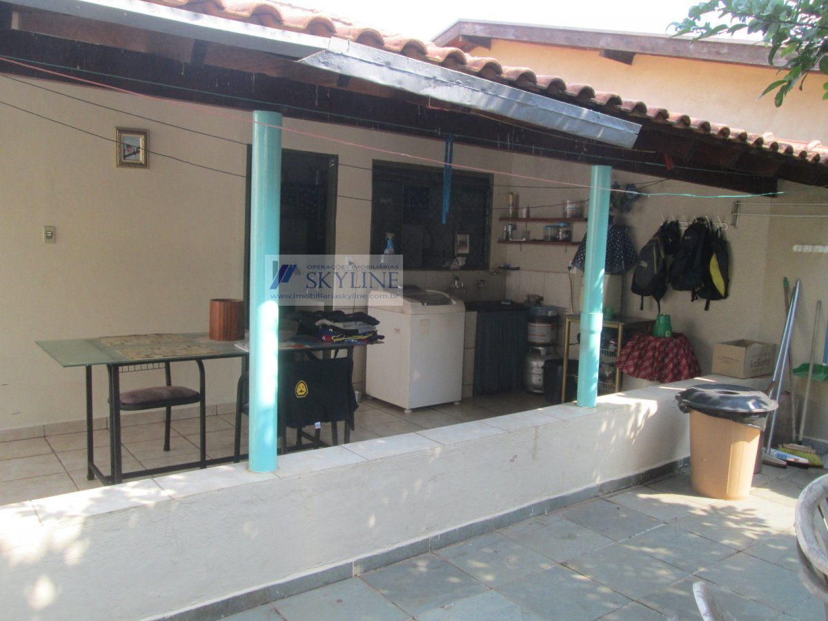 Casa à venda com 3 quartos, 200m² - Foto 10