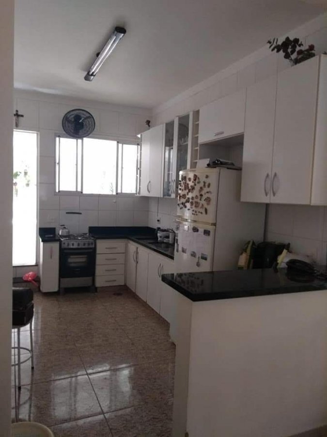 Casa à venda com 4 quartos, 350m² - Foto 10