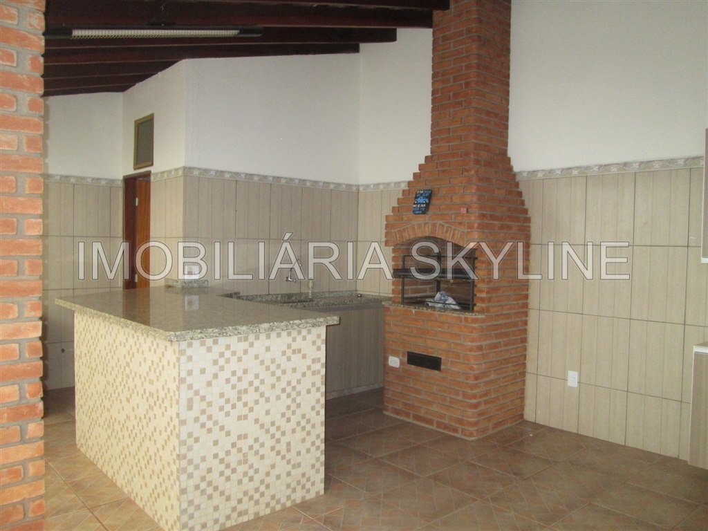 Casa à venda com 3 quartos, 200m² - Foto 8