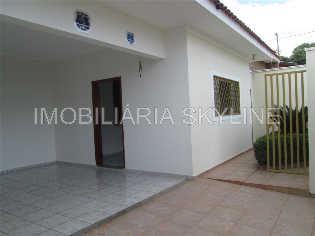 Casa à venda com 3 quartos, 200m² - Foto 3