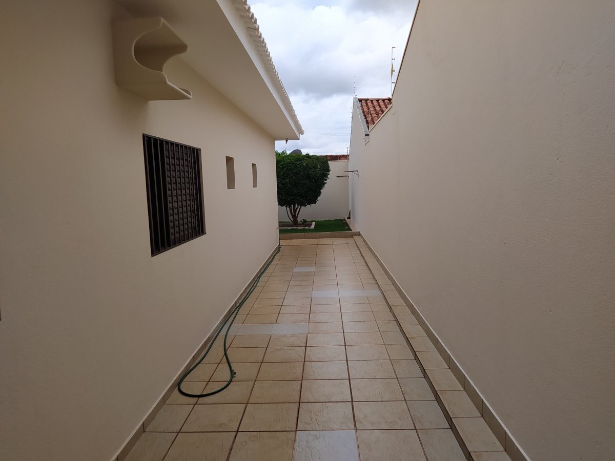 Casa à venda com 3 quartos, 180m² - Foto 5