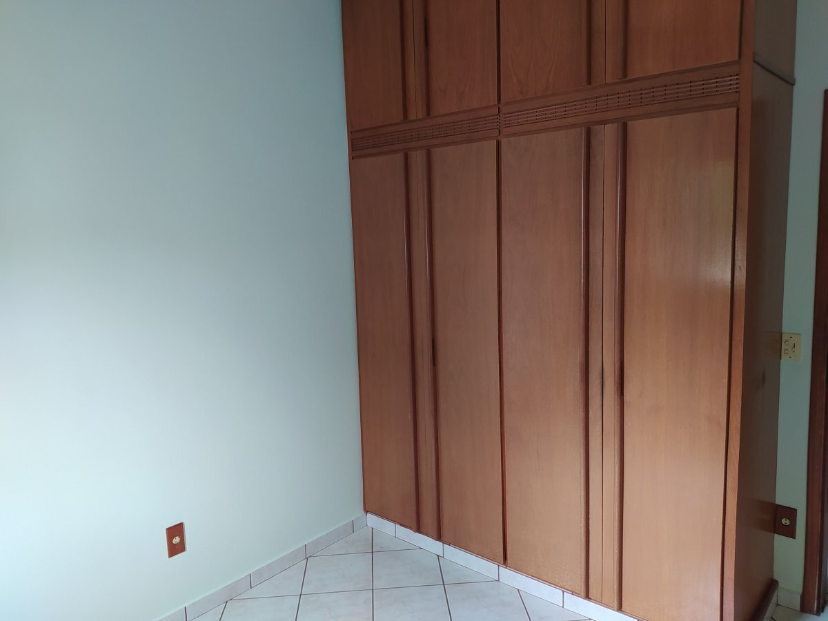 Casa à venda com 3 quartos, 180m² - Foto 17