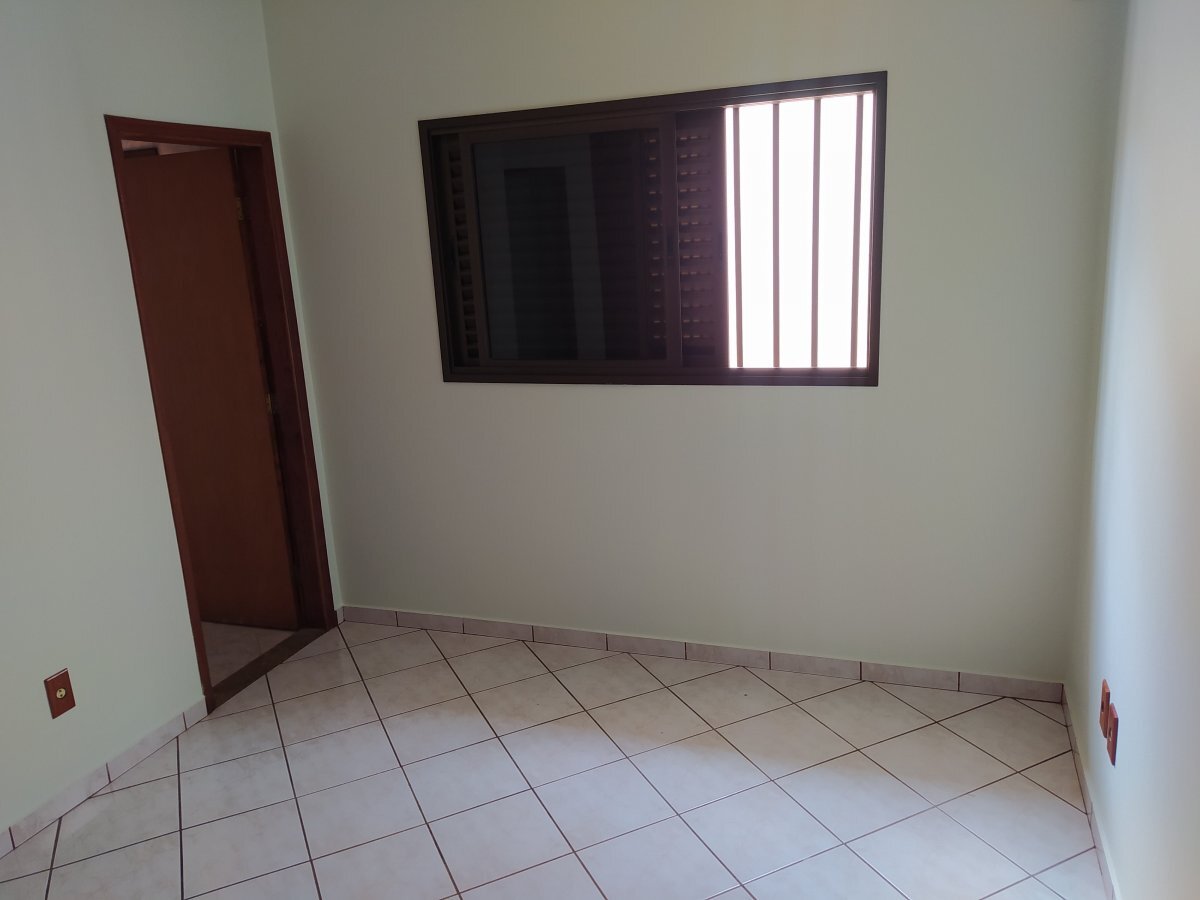 Casa à venda com 3 quartos, 180m² - Foto 13