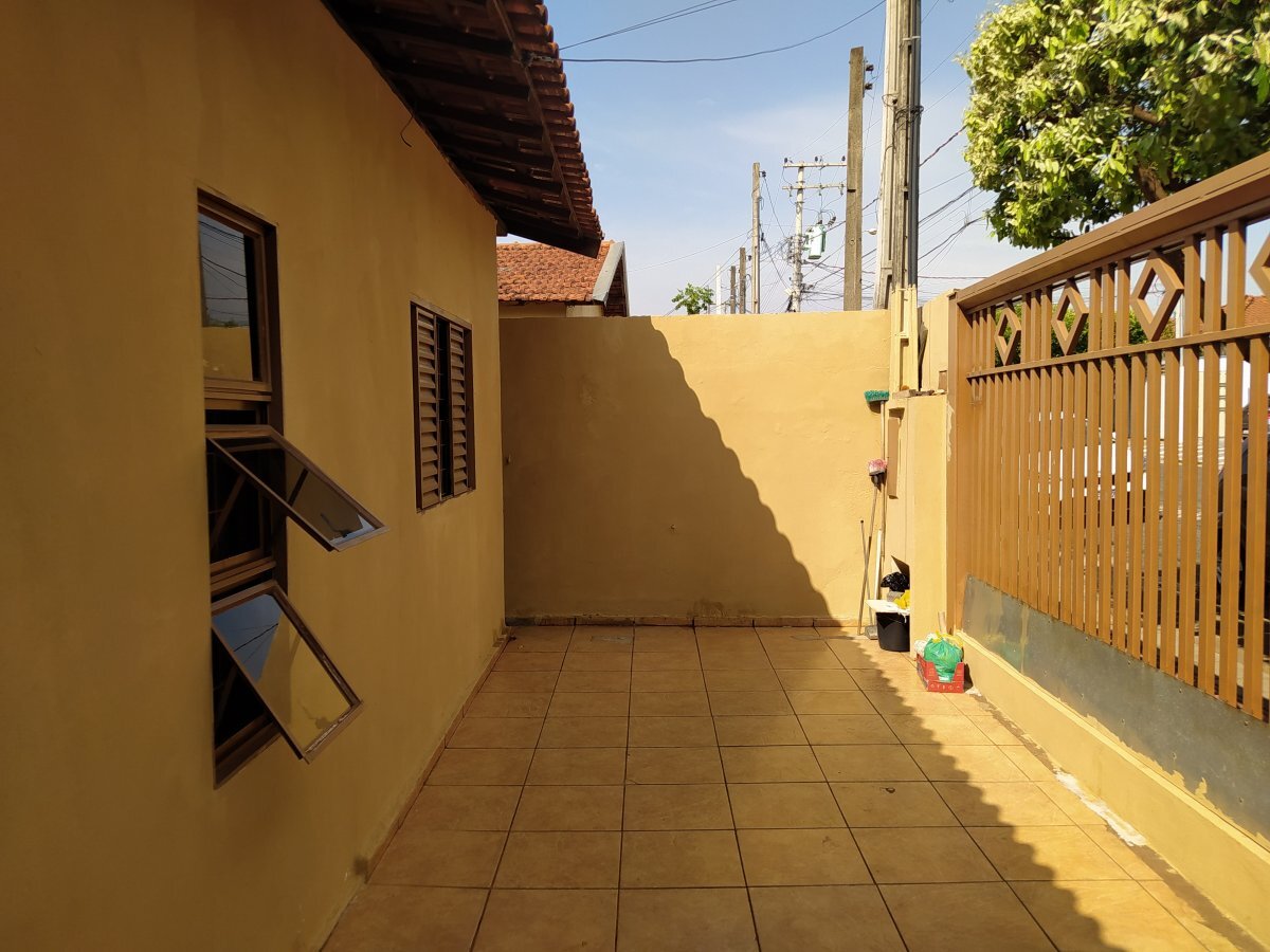 Casa à venda com 2 quartos, 120m² - Foto 4