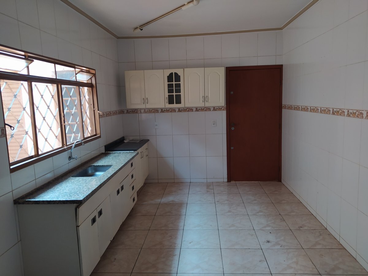 Casa à venda com 3 quartos, 150m² - Foto 5