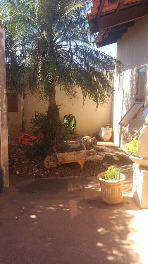 Casa à venda com 3 quartos, 200m² - Foto 8