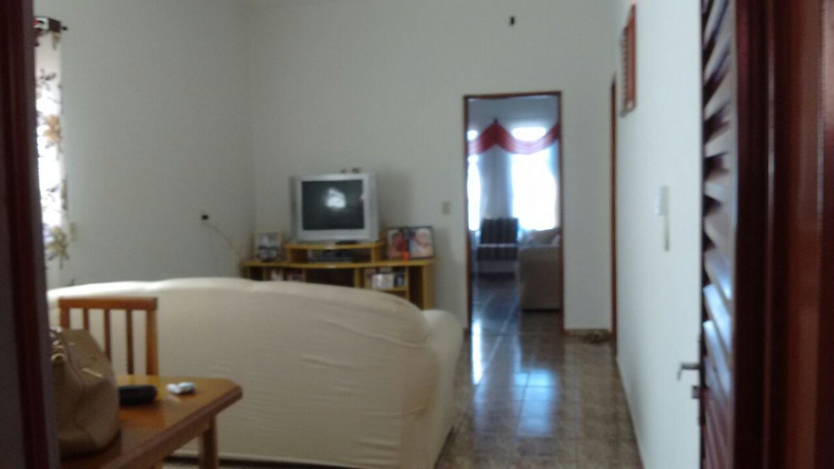 Casa à venda com 2 quartos, 200m² - Foto 8