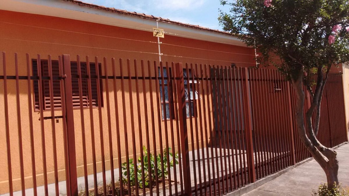 Casa à venda com 2 quartos, 200m² - Foto 17