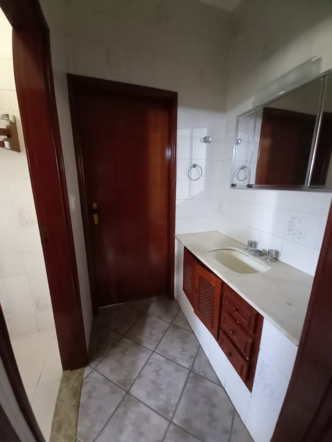 Casa à venda com 4 quartos, 450m² - Foto 18