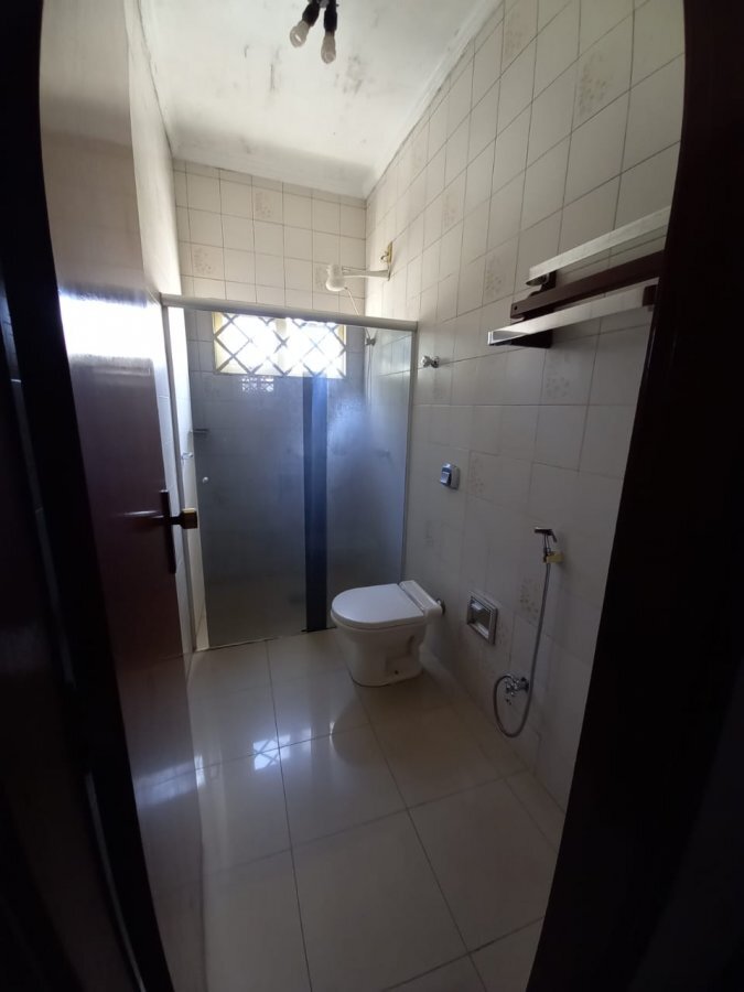 Casa à venda com 4 quartos, 450m² - Foto 19